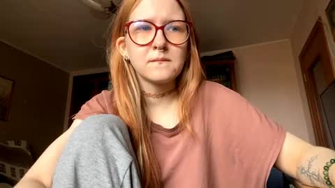 Snapshot of karinamuccia chatting on April 2026 07:51:02 AM Karina online show from April 2026 07:51:02 AM