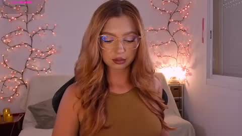 Snapshot of karinchik_ chatting on July 2026 02:43:02 PM Karina online show from July 2026 02:43:02 PM