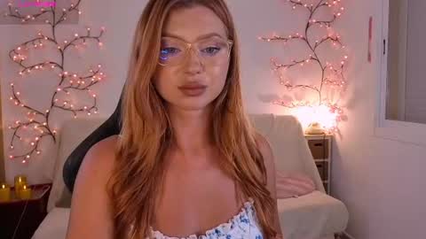 Snapshot of karinchik_ chatting on July 2026 07:18:01 PM Karina online show from July 2026 07:18:01 PM