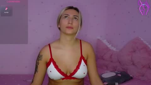 Andreea Fun it s my name online show from April 2026 04:04:01 PM