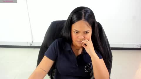 karla_cg online show from October 2025 03:47:02 PM