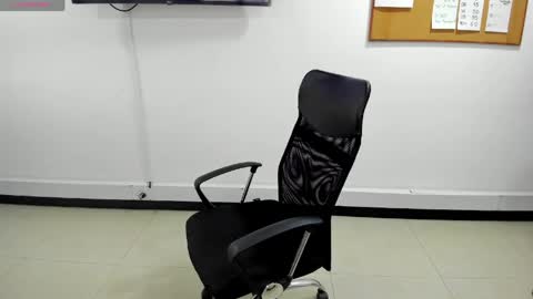 Snapshot of karla_cg chatting on April 2026 12:58:02 PM karla_cg online show from April 2026 12:58:02 PM