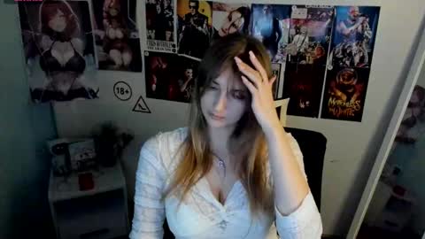 Karla online show from November 2025 01:55:01 PM