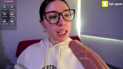 Karla online show from September 2025 08:30:01 PM