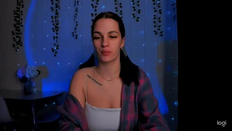 karla_lim online show from February 2025 10:11:02 PM