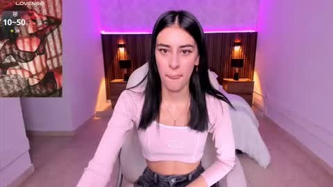 Snapshot of karlaa_james chatting on November 2025 10:58:01 AM Karlaa online show from November 2025 10:58:01 AM