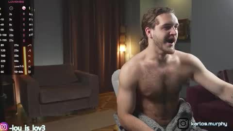 Karlos and Louis online show from November 2025 03:49:02 AM