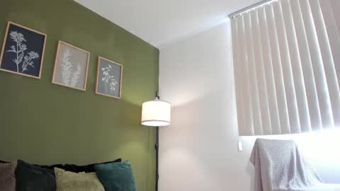 Karlye online show from September 2025 02:40:01 PM