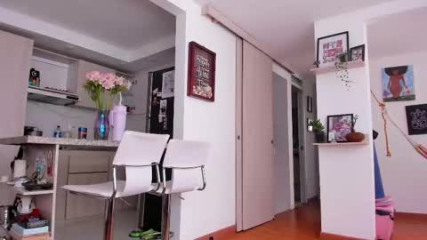 Karlye online show from December 2025 01:09:02 PM