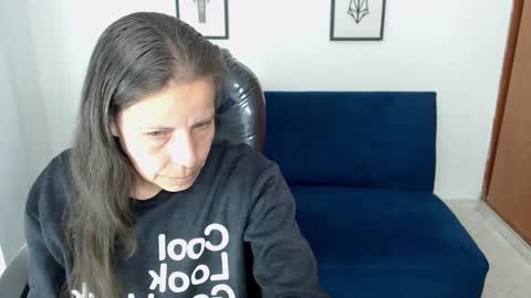 KARLYE online show from December 2024 10:06:02 AM