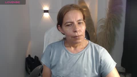 Snapshot of karlye_hot chatting on January 2026 05:02:02 AM KARLYE online show from January 2026 05:02:02 AM