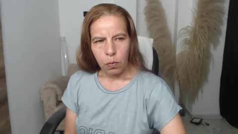 Snapshot of karlye_hot chatting on January 2026 02:04:01 AM KARLYE online show from January 2026 02:04:01 AM