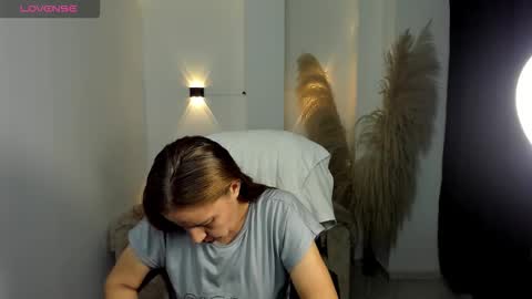 Snapshot of karlye_hot chatting on February 2026 03:25:01 AM KARLYE online show from February 2026 03:25:01 AM