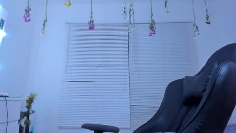 Karo online show from February 2025 01:47:02 AM