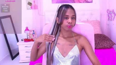 Snapshot of karol_adams_1 chatting on February 2026 05:46:02 AM karol online show from February 2026 05:46:02 AM