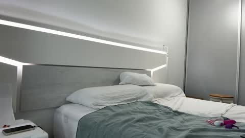 Karol online show from October 2025 04:49:02 PM