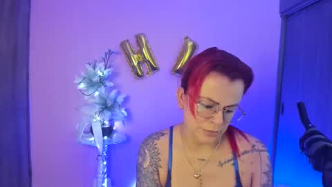 Snapshot of karol_milf__ chatting on December 2024 06:19:02 PM kAROL MILF   online show from December 2024 06:19:02 PM