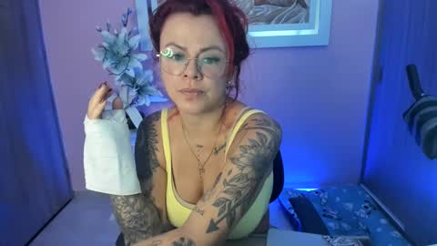 Snapshot of karol_milf__ chatting on January 2025 01:58:01 PM kAROL MILF   online show from January 2025 01:58:01 PM