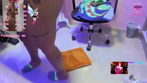 Snapshot of karol_milf__ chatting on September 2025 12:48:02 AM kAROL MILF   online show from September 2025 12:48:02 AM