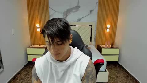 Snapshot of karolandluna chatting on November 2025 07:08:02 PM Karol and Luna online show from November 2025 07:08:02 PM