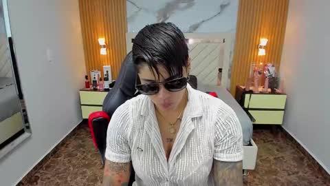 Snapshot of karolandluna chatting on November 2025 07:24:01 PM Karol and Luna online show from November 2025 07:24:01 PM