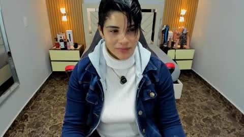 Snapshot of karolandluna chatting on December 2025 07:30:02 PM Karol and Luna online show from December 2025 07:30:02 PM