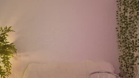 Snapshot of karoledemara chatting on May 2026 08:32:01 AM Molly online show from May 2026 08:32:01 AM