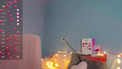 Kira online show from November 2025 02:23:02 AM