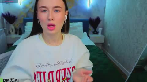 Snapshot of karolina_kely chatting on April 2026 01:41:01 AM Karolina online show from April 2026 01:41:01 AM