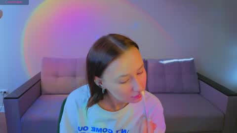 Snapshot of karolina_kely chatting on May 2026 01:35:01 AM Karolina online show from May 2026 01:35:01 AM