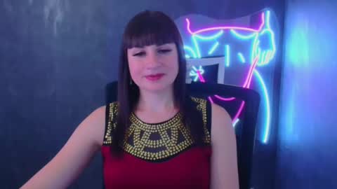 Caroline online show from December 2024 09:39:02 AM