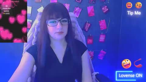 Snapshot of karolina_mia chatting on March 2026 06:59:01 AM Caroline online show from March 2026 06:59:01 AM