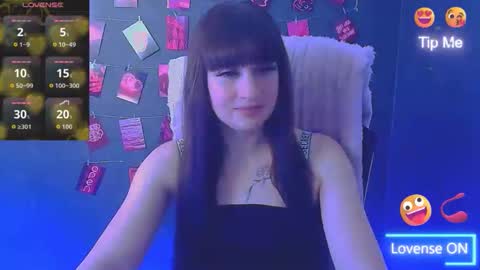 Snapshot of karolina_mia chatting on March 2026 07:25:02 AM Caroline online show from March 2026 07:25:02 AM