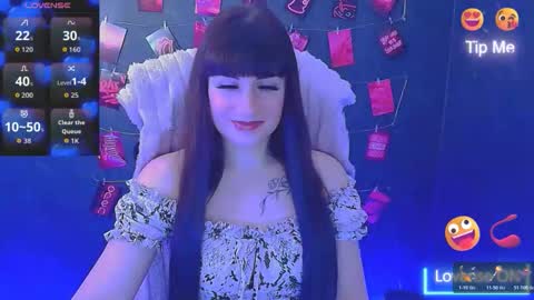Snapshot of karolina_mia chatting on March 2026 07:03:01 AM Caroline online show from March 2026 07:03:01 AM