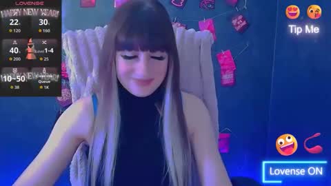 Snapshot of karolina_mia chatting on May 2026 05:46:02 AM Caroline online show from May 2026 05:46:02 AM