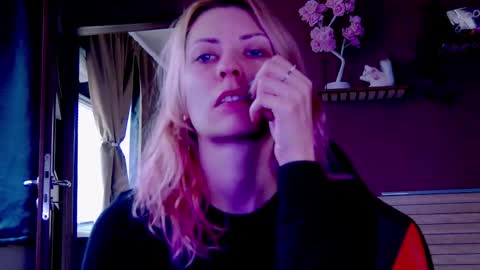 karoline121 online show from December 2025 10:13:02 AM