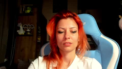 karoline121 online show from April 2026 09:50:02 PM