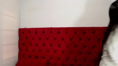 Isa online show from February 2025 08:11:02 PM