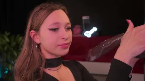 Snapshot of karolinedeep_love chatting on March 2026 01:44:01 AM Caroline online show from March 2026 01:44:01 AM