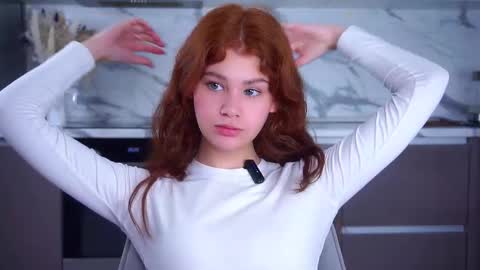 Snapshot of karolinerush chatting on January 2026 12:31:01 PM lina online show from January 2026 12:31:01 PM