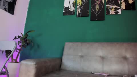 Snapshot of karolsweet_ chatting on February 2025 04:00:02 PM KarolSweet online show from February 2025 04:00:02 PM