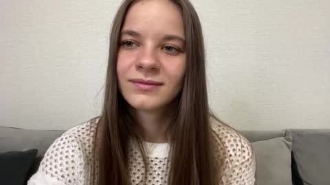 Lia online show from May 2026 04:01:01 PM