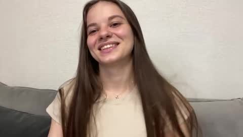 Lia online show from May 2026 04:04:02 PM