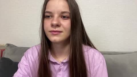 Lia online show from May 2026 04:01:02 PM