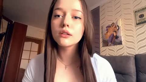 Snapshot of karrifeola chatting on April 2026 01:02:01 PM Alin online show from April 2026 01:02:01 PM