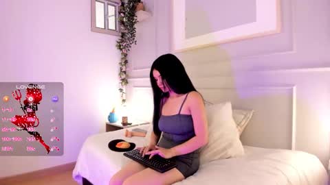 Kary  online show from November 2025 07:48:02 PM