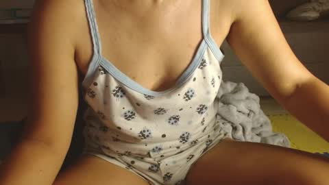 Snapshot of kary_montero chatting on April 2026 04:24:02 AM karime online show from April 2026 04:24:02 AM