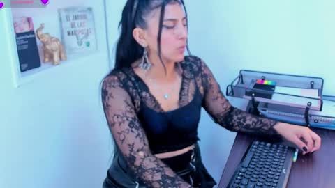 Kasandra Grant online show from April 2026 04:29:01 PM