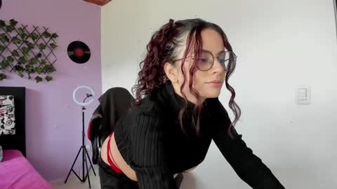 kassandra james online show from February 2025 03:14:01 PM