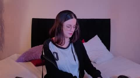 Snapshot of kassandra_james chatting on January 2026 12:54:02 PM kassandra james online show from January 2026 12:54:02 PM